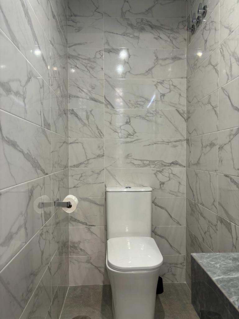 Hermoso Piso A 5 Minutos De La Estacion De Bus Y Tren Maria Zambrano Malaga Ngoại thất bức ảnh