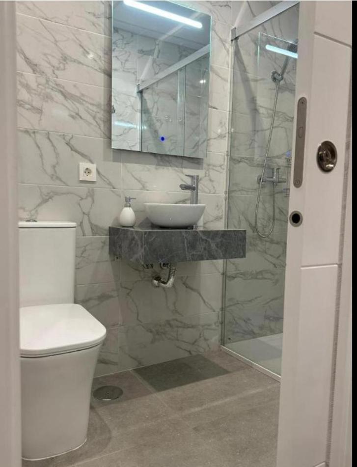 Hermoso Piso A 5 Minutos De La Estacion De Bus Y Tren Maria Zambrano Malaga Ngoại thất bức ảnh